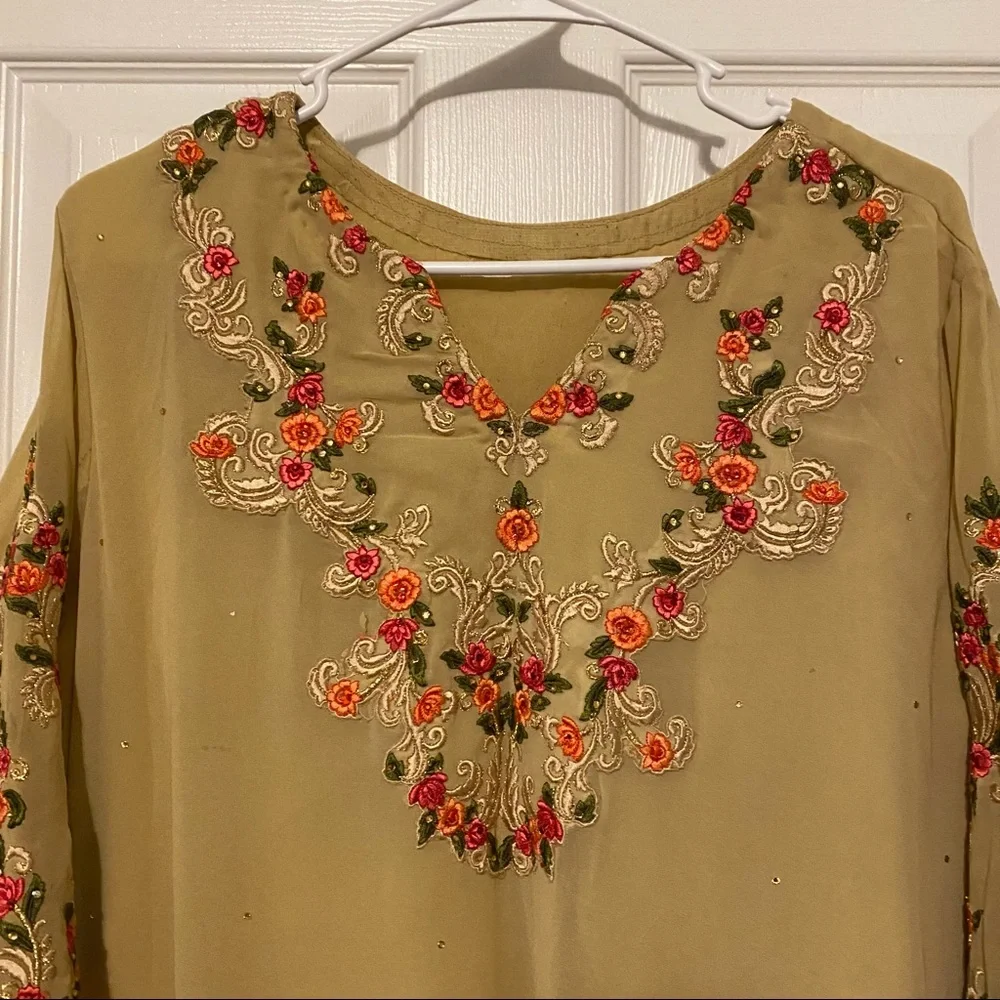 Indian Pakistani Green Salwar Kameez - Picture 4 of 10